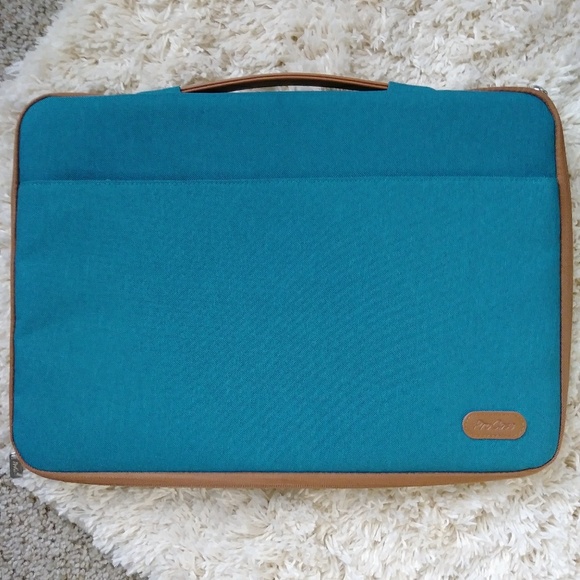 Laptop /Notebook Case - Picture 1 of 4